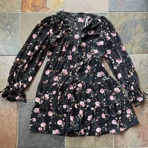 Lulus floral dress small